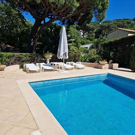 Sm075-034 Maxime Semaphore De T4 Avec Piscine Terrasse